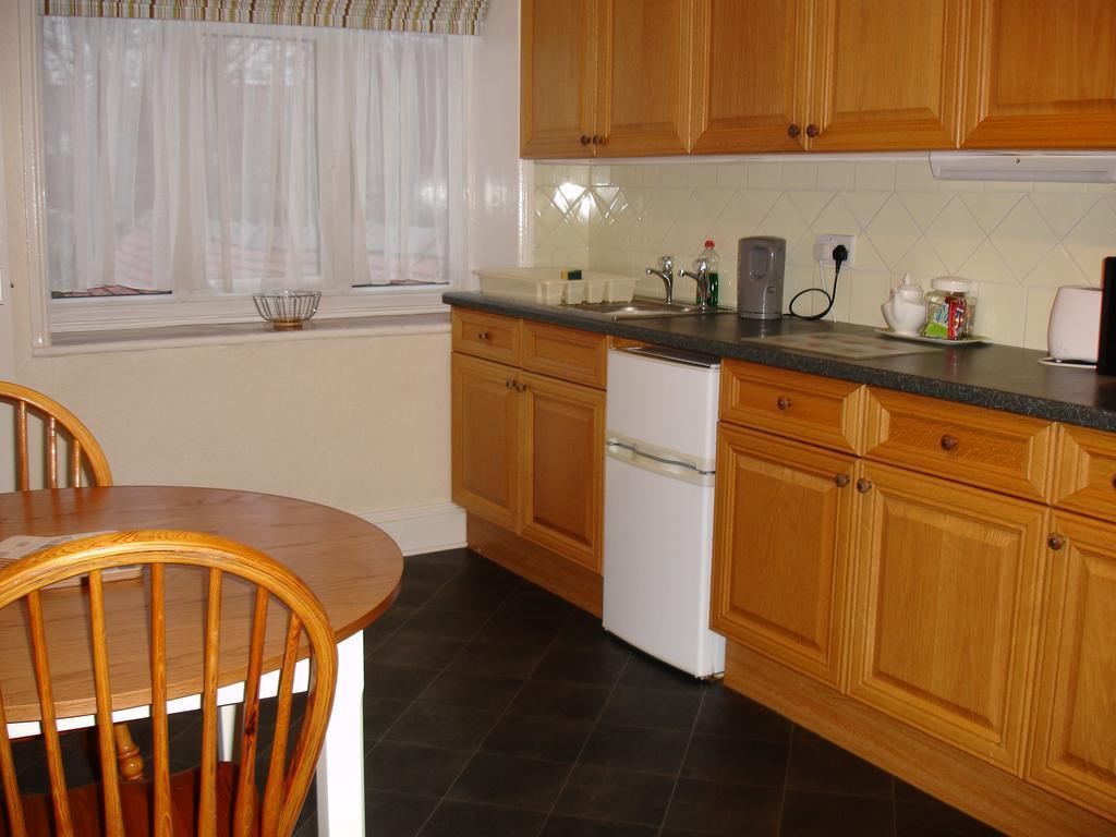 Beachmount Holiday Apartments Rhôs-on-Sea Extérieur photo